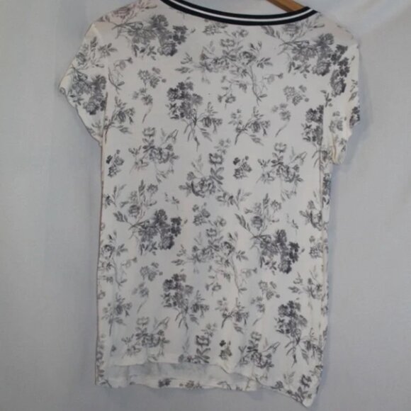 American Eagle Soft & Sexy Tee Size XS - Picture 2 of 5